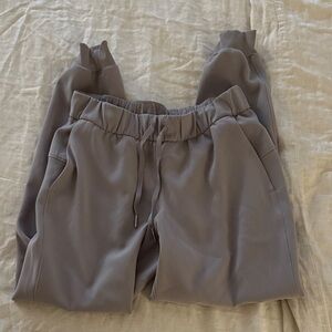 lululemon jogger size 6